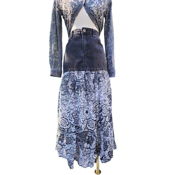 Gloria Vanderbilt Dark Wash Denim Black White Cotton Peasant Reconstructed Skirt - Picture 2 of 9